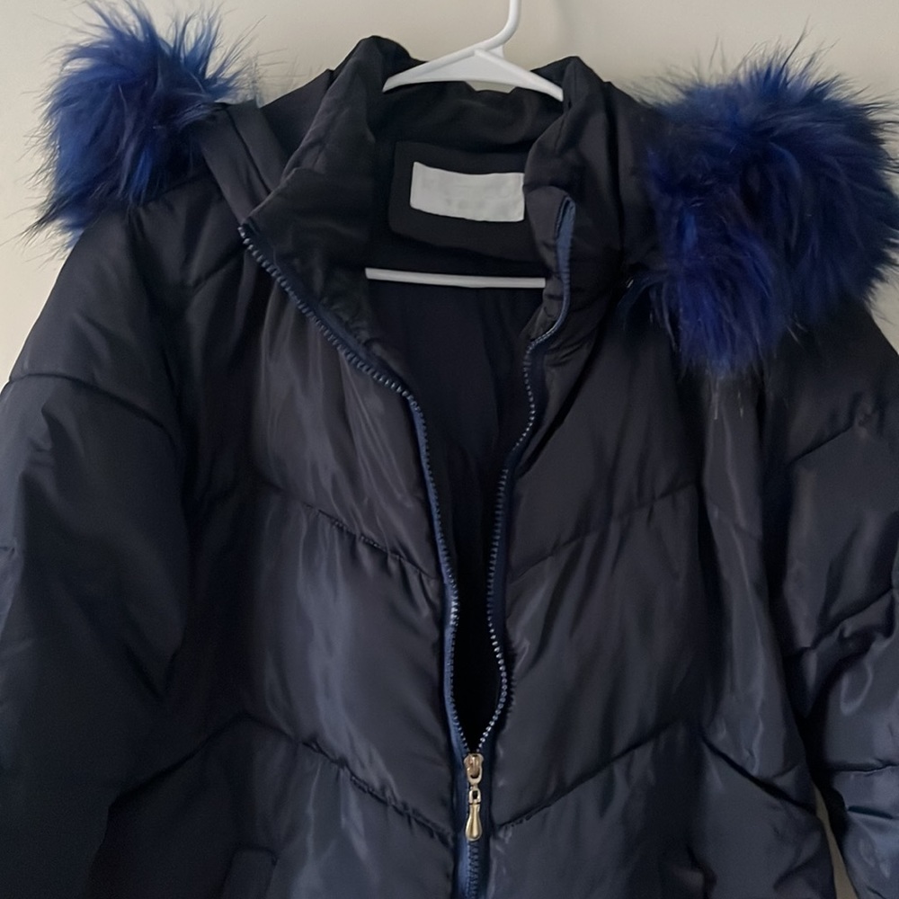 Long navy blue bubble coat with fur hoodie - Picture 2 of 6
